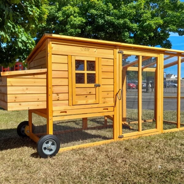 Cocoon 4000WX Chicken Coop