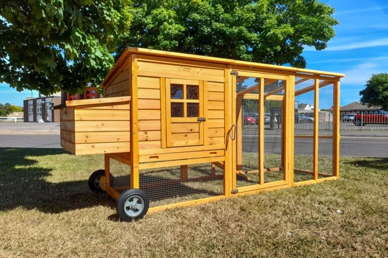 Cocoon 4000WX Chicken Coop